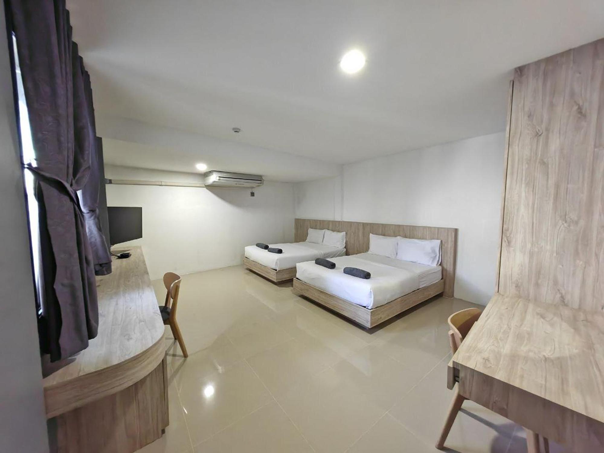 All Day Bangkok Bagian luar foto